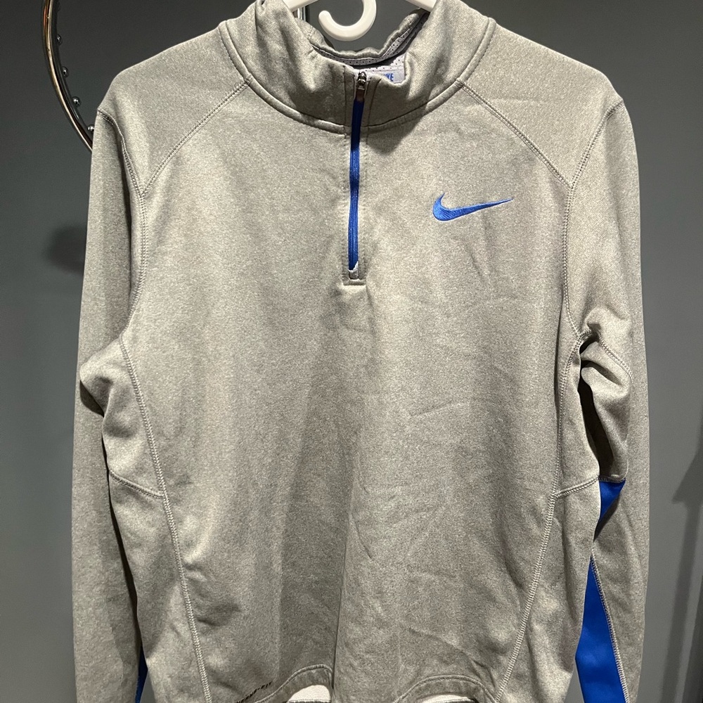 Mens Nike Therma-Fit size medium